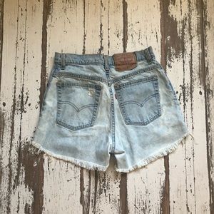 Vintage Levi’s shorts!